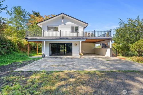 198 Raymond South Bend Rd, Raymond, WA, 98577-9112 | Card Image
