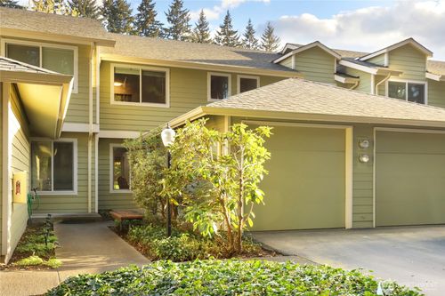 3957 Nw Fairway Lane, Bremerton, WA, 98312 | Card Image