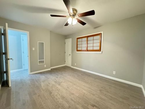 145-53 225th St, Springfield Gardens, NY, 11413-3521 | Card Image