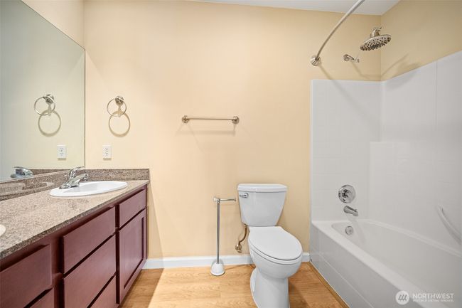 APT-306 - 251 W Bakerview Rd, Condo with 2 bedrooms, 2 bathrooms and 1 parking in Bellingham WA | Image 13