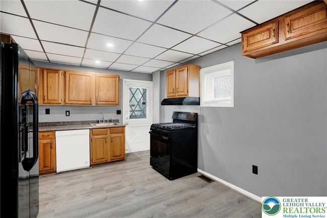 920 N Mohr St, Townhouse with 3 bedrooms, 1 bathrooms and null parking in Allentown PA | Image 8