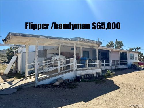 18516 N Squaw Dr, Dolan Springs, AZ, 86441-9552 | Card Image