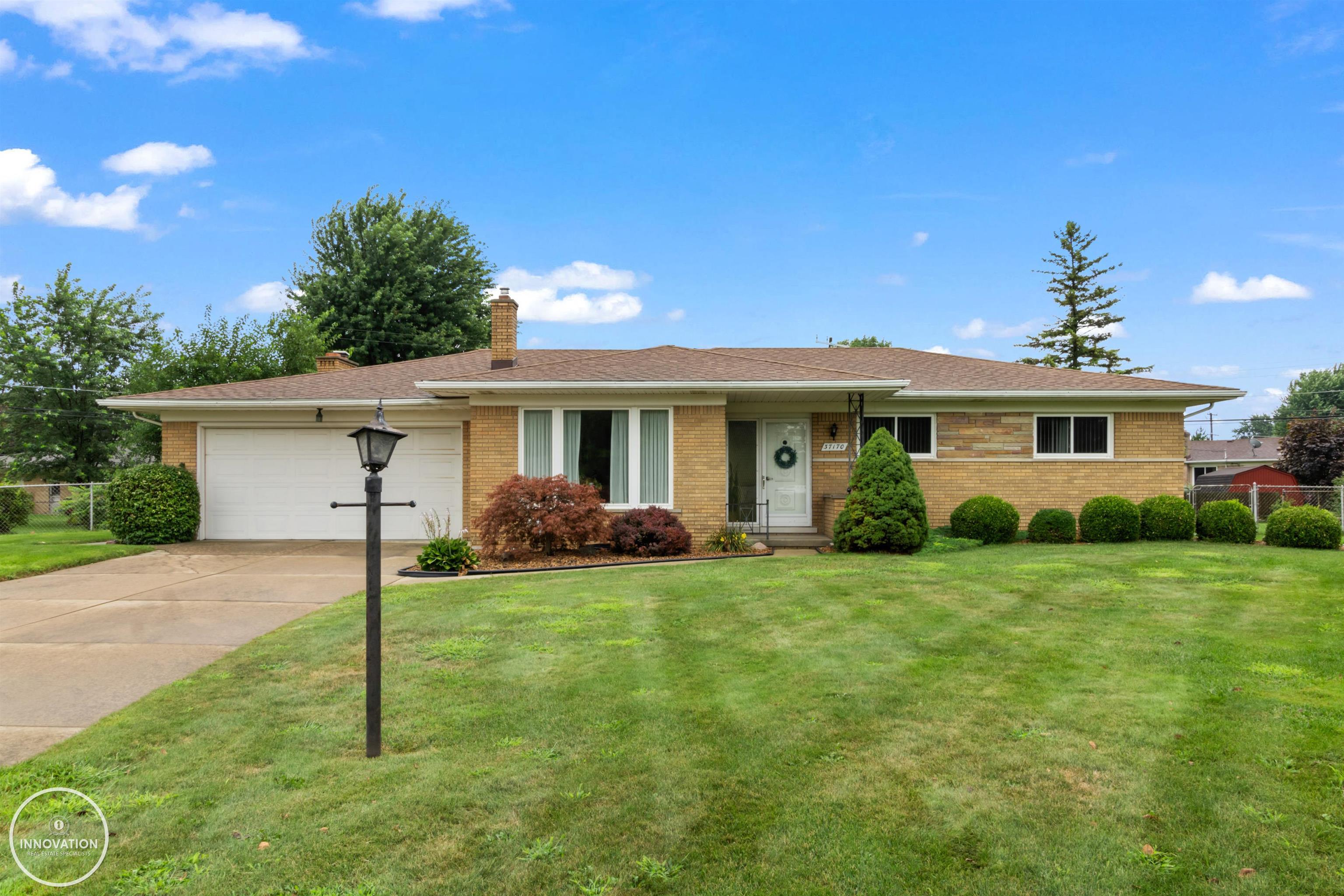 Marion Dr, Sterling Heights, MI 48312