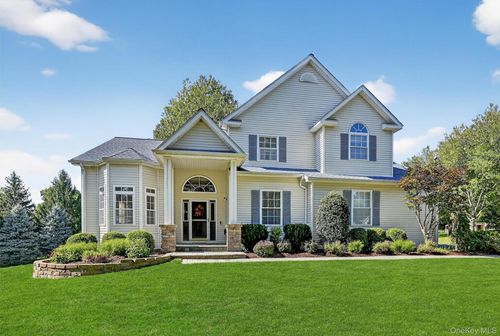 1 Fox Rd, Florida, NY, 10921-1005 | Card Image