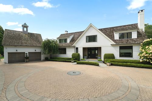 8 Gaylea Dr, Branford, CT, 06405-5639 | Card Image