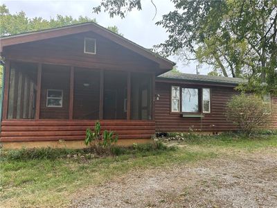 Large screened front porch | Image 2