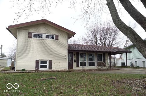 807 N Knight Cir, Marion, IN, 46952-2466 | Card Image