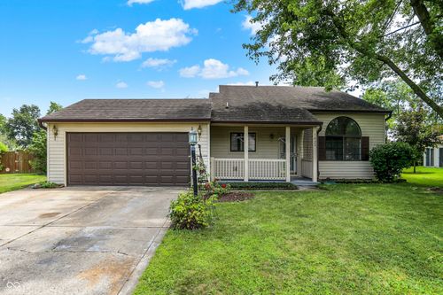 1495 Michigan Rd, Franklin, IN, 46131-8511 | Card Image