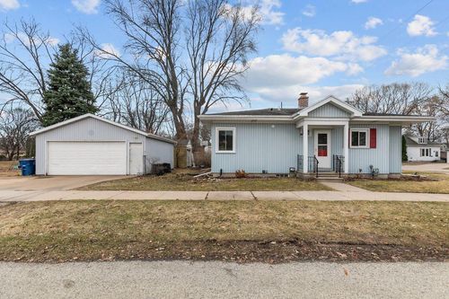 1044 Grand Street, OSHKOSH, WI, 54901 | Card Image