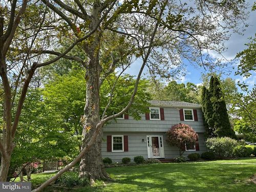 19 Farm Rd, EWING, NJ, 08638-1427 | Card Image