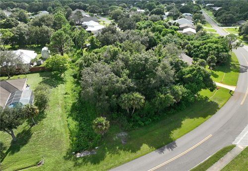 668 Periwinkle Drive, SEBASTIAN, FL, 32958 | Card Image