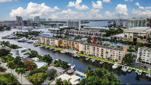 apt-206-1777 Se 15th St, Fort Lauderdale, FL, 33316-3021 | Card Image