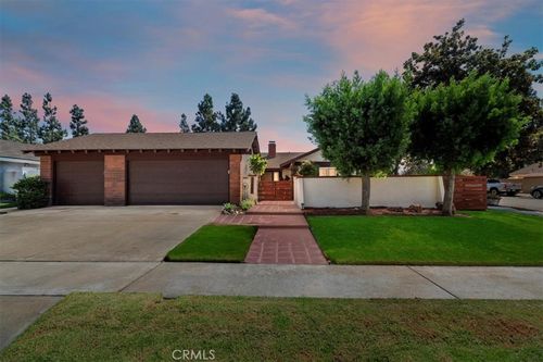 17902 Lucero Way, Tustin, CA, 92780-2624 | Card Image