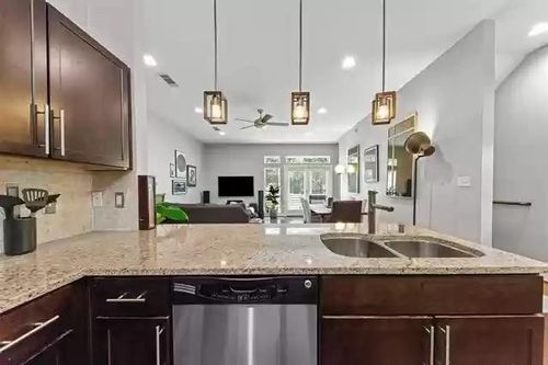 9-5711 Ross Ave, Dallas, TX, 75206-8096 | Card Image