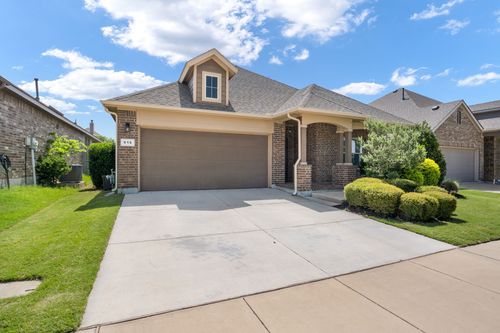 916 Hawks Way, Argyle, TX, 76226-1996 | Card Image