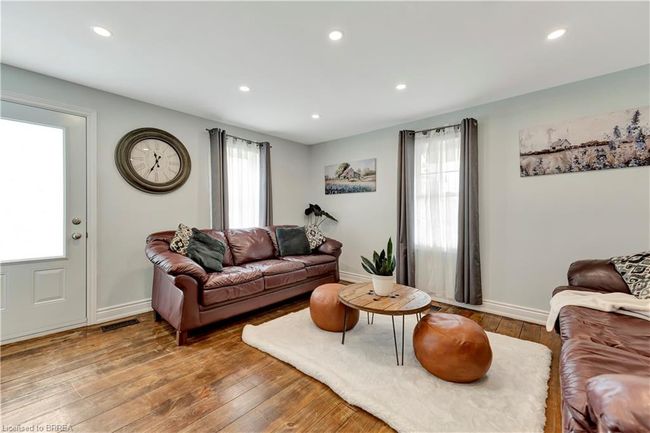9 Lorimer St, House other with 2 bedrooms, 1 bathrooms and 6 parking in Saint George ON | Image 12
