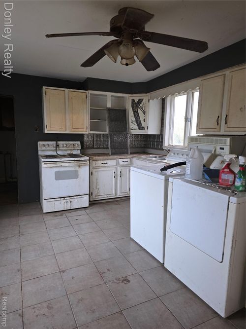 1103 S Townline Rd, Sandusky, MI, 48471-9013 | Card Image