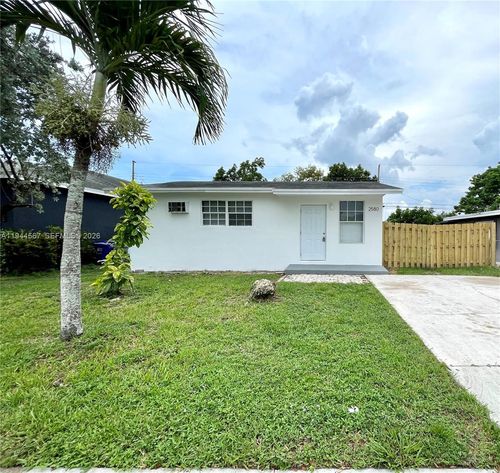 2580 Nw 4th Ct, POMPANO BEACH, FL, 33069-2206 | Card Image