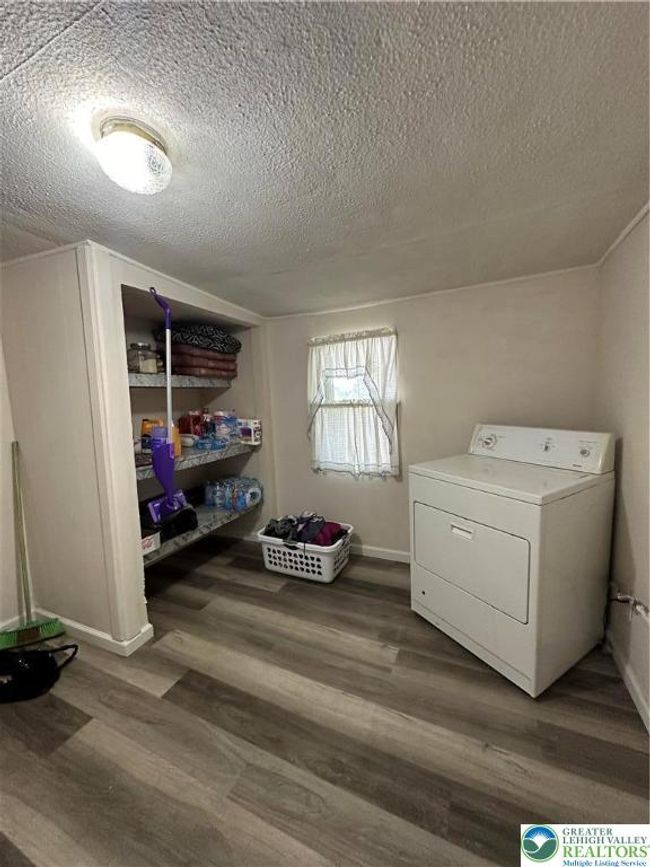 2215 N 3 Rd Ave, House other with 4 bedrooms, 2 bathrooms and null parking in Whitehall PA | Image 18