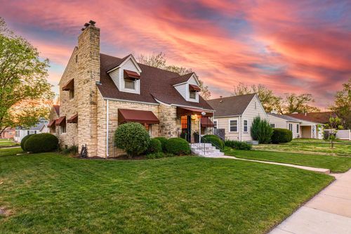 1420 S 11th St, Salina, KS, 67401-5507 | Card Image