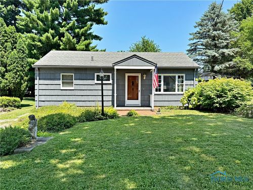 185 Van Meter Dr, Tiffin, OH, 44883-8936 | Card Image