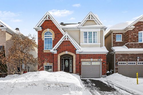 90 Switch Grass Cres, Nepean, ON, K2J5Z3 | Card Image