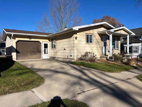 1027 Prairie Ave, Hillsboro, WI, 54634-4279 | Card Image