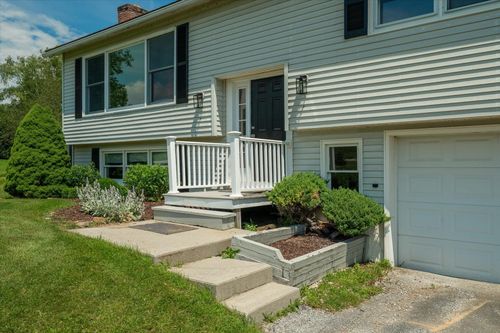 125 Deerfield Dr, Wallingford, VT, 05773-9693 | Card Image