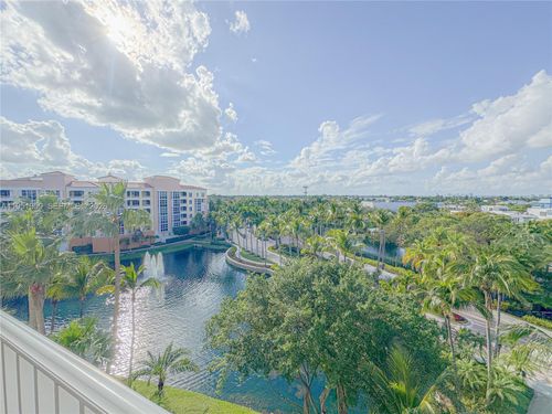 ph-3-703 Crandon Blvd, Key Biscayne, FL, 33149-2221 | Card Image