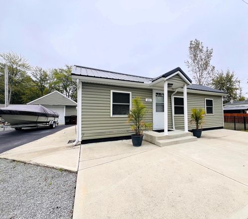 611 Miami Ave, Russells Point, OH, 43348-9517 | Card Image