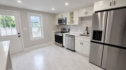 15-90 Light St, Lynn, MA, 01902 | Card Image