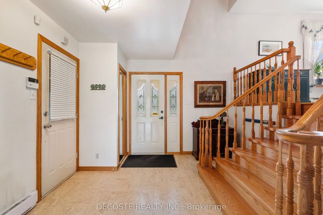 20351 Pineview Cres, House other with 3 bedrooms, 3 bathrooms and 4 parking in Alexandria ON | Image 6