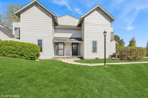 592 Dunham Rd, Gurnee, IL, 60031-3176 | Card Image