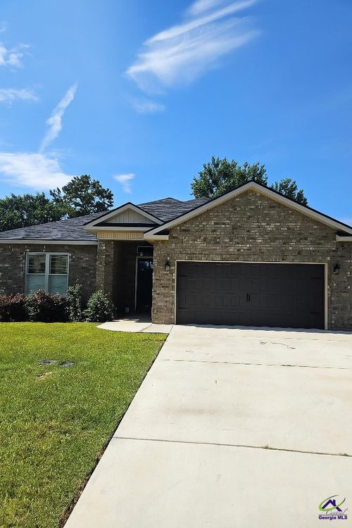 202 Susannes Retreat, Perry, GA, 31069-8359 | Card Image
