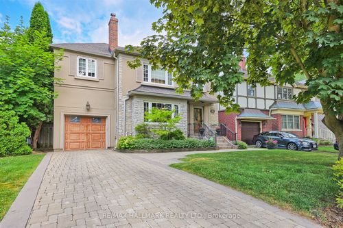 4 Rykert Cres, East York, ON, M4G2S9 | Card Image