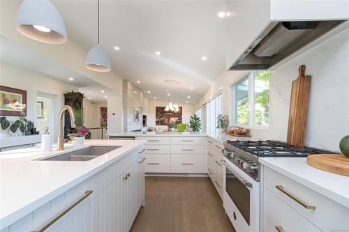 4516 Duart Rd, Saanich, BC, V8N3K2 | Card Image