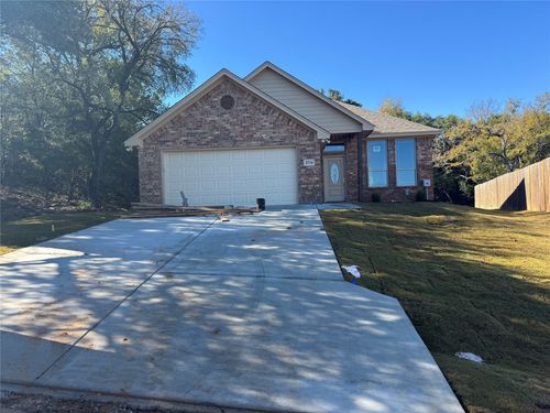 2718 Austin Dr, Granbury, TX, 76048-6595 | Card Image