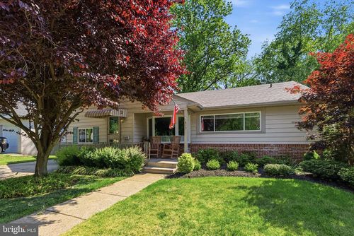 615 W Browning Rd, COLLINGSWOOD, NJ, 08107-1601 | Card Image