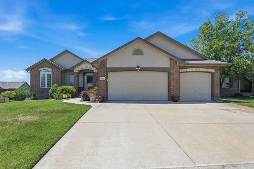 13802 E Camden Chase Ct, Wichita, KS, 67228-8040 | Card Image