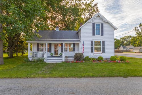 602 Rose Ave, Kouts, IN, 46347-9537 | Card Image