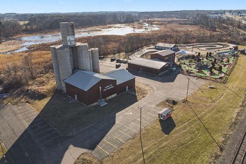 3883 W Carleton Road, Hillsdale, MI, 49242 | Card Image
