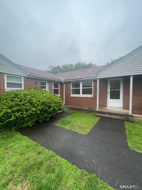 7-21-27 Hartford Ave, Newington, CT, 06111-2026 | Card Image