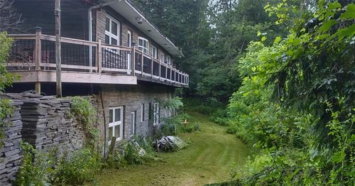 413 Pennsylvania Ave, Hancock, NY, 13783-1066 | Card Image