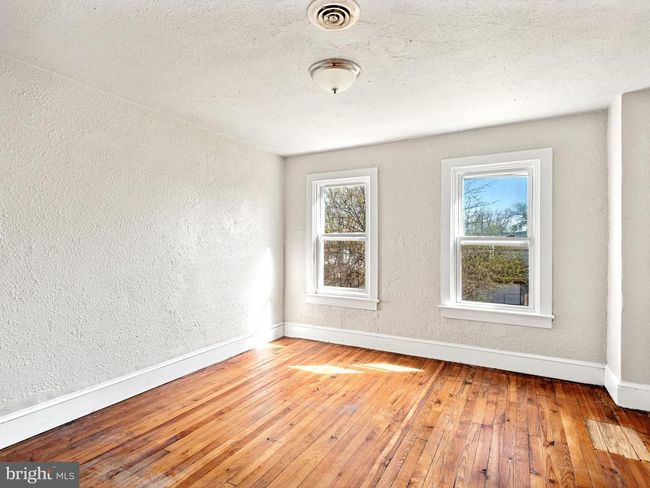 564 Walnut St, Townhouse with 2 bedrooms, 1 bathrooms and null parking in POTTSTOWN PA | Image 11