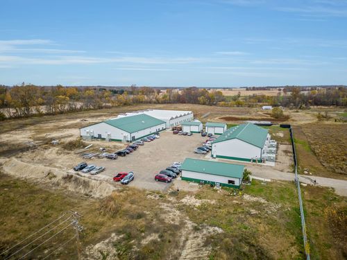 460 W Southeastern St, Galien, MI, 49113-9668 | Card Image