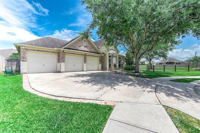 2313 Lilac Breeze Ln, House other with 4 bedrooms, 2 bathrooms and 3 parking in Pearland TX | Image 48