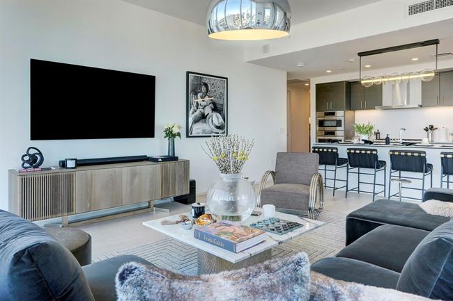Living area with recessed lighting | Image 7