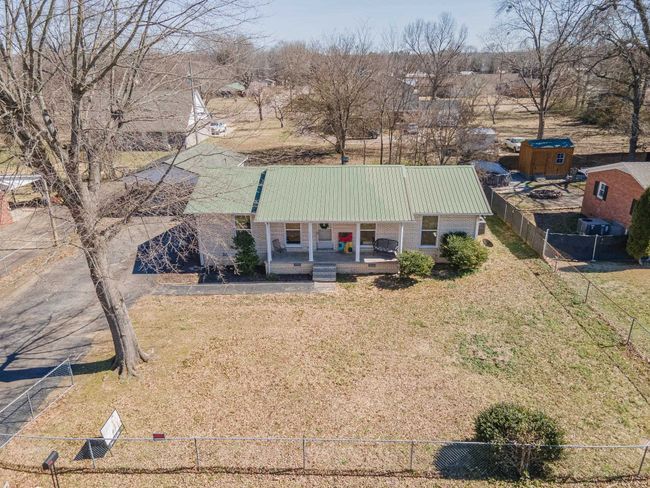 45 Daniel St, House other with 4 bedrooms, 2 bathrooms and null parking in Savannah TN | Image 14