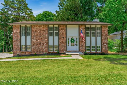 10008 Bluegrass Rd, Knoxville, TN, 37922 | Card Image
