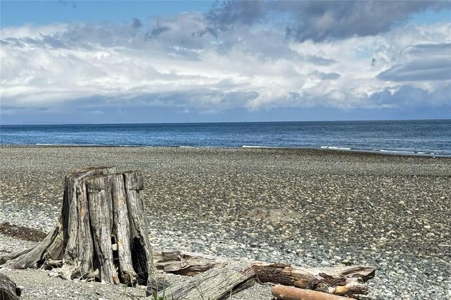 1571 Juan De Fuca Blvd, House other with 5 bedrooms, 3 bathrooms and 4 parking in Parksville BC | Image 55